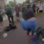 Aluna agredida em frente à escola: cena de violência chocante