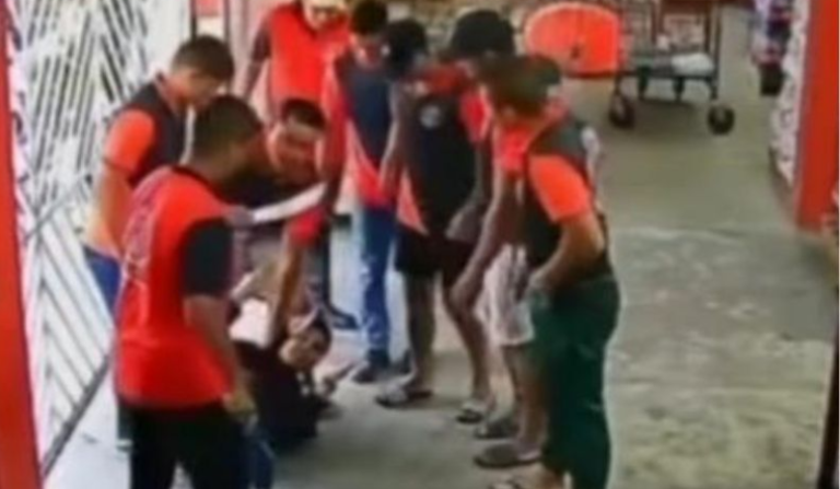 funcionário reage com terçado e impede assalto em loja de construção
