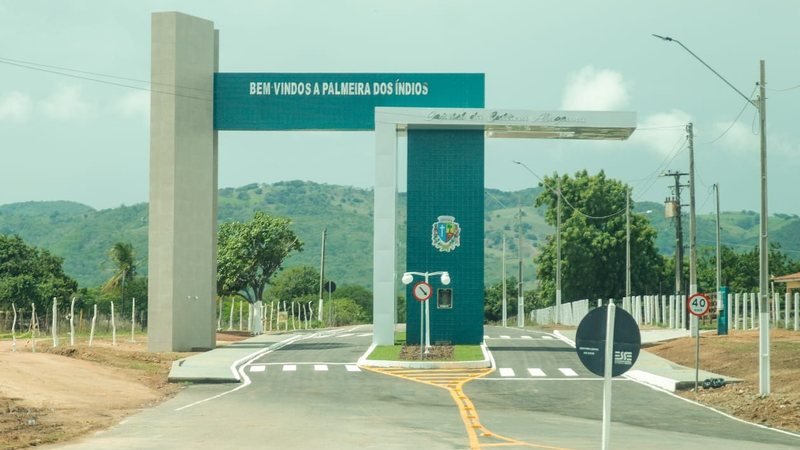 Menina de 2 anos falece após choque elétrico com carregador