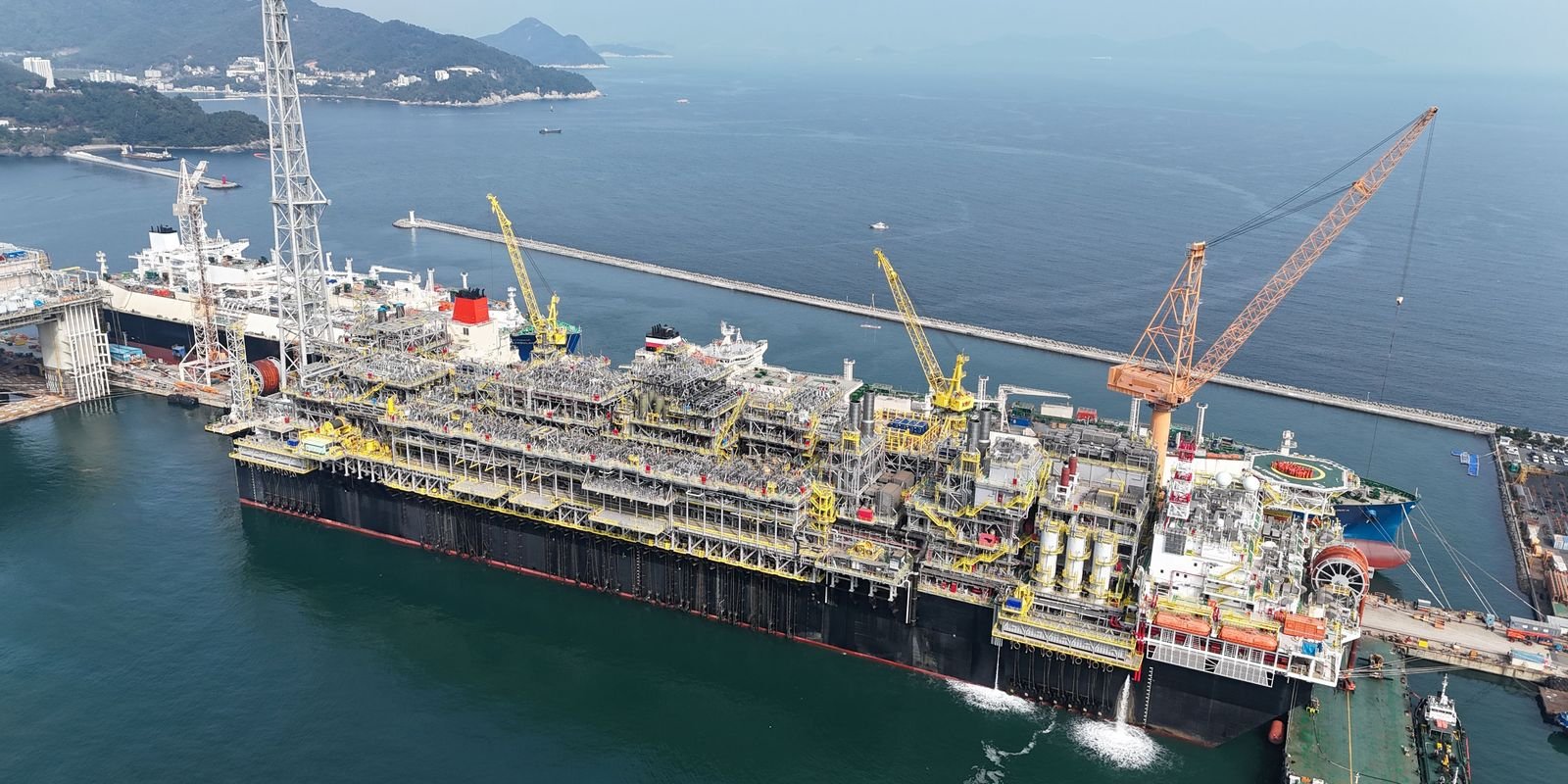 Petrobras lança P-79 e impulsiona produção de petróleo e gás