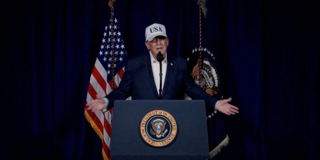 Trump planeja elevar tarifas sobre carros da UE para 25%