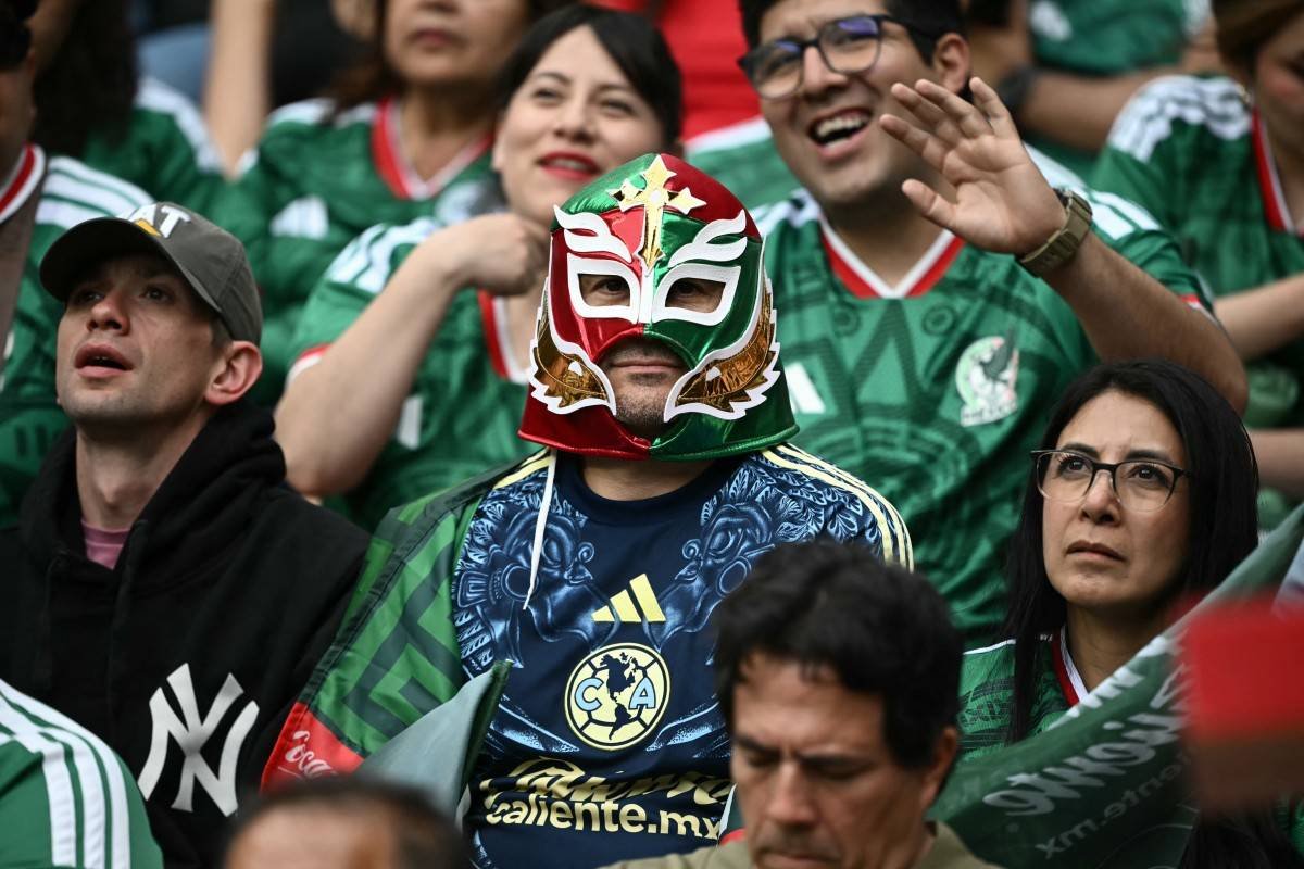 Estádio Azteca lotado será “o grande diferencial” a favor do México, diz técnico Aguirre