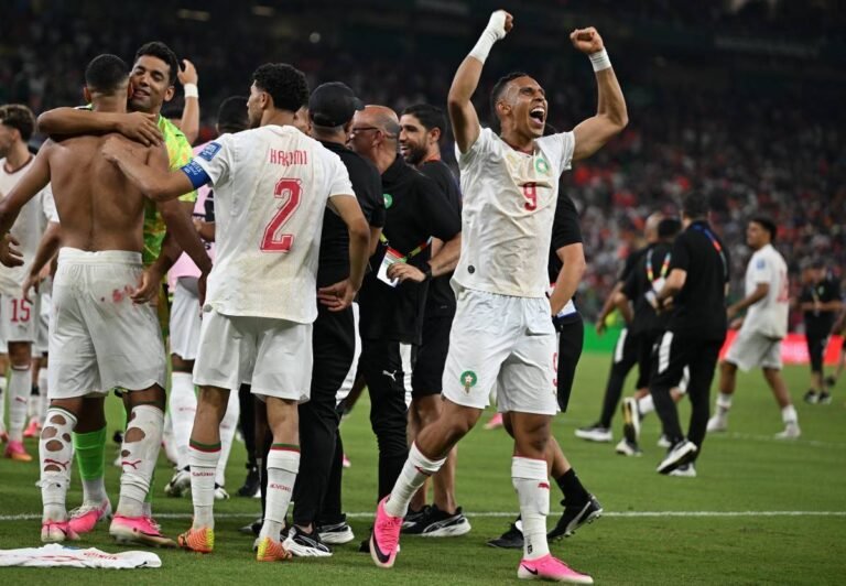 Entre sangue, lágrimas e pênaltis, Marrocos vence Países Baixos e vai às oitavas da Copa