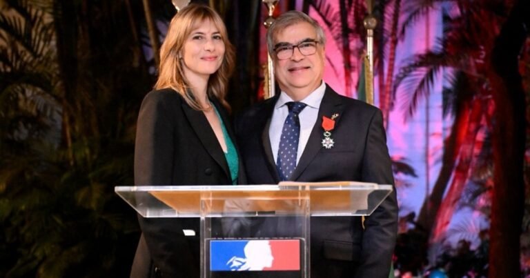 Ex-presidente da USP homenageado com distinção internacional pela cooperação científica com a França – Jornal da USP