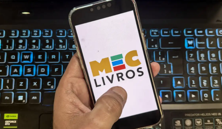 MEC Livros oferece mais 7,8 mil obras em inglês e espanhol
