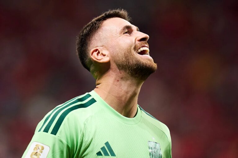 Unai Simón se torna o goleiro mais invicto da história