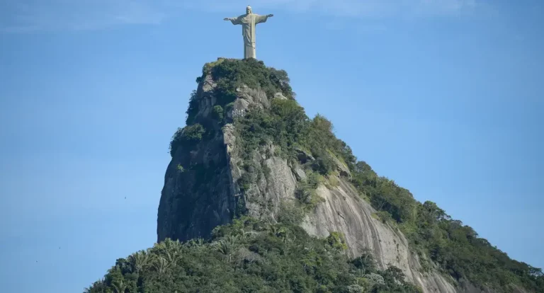 Cristo Redentor terá novas escadas e elevadores de acesso