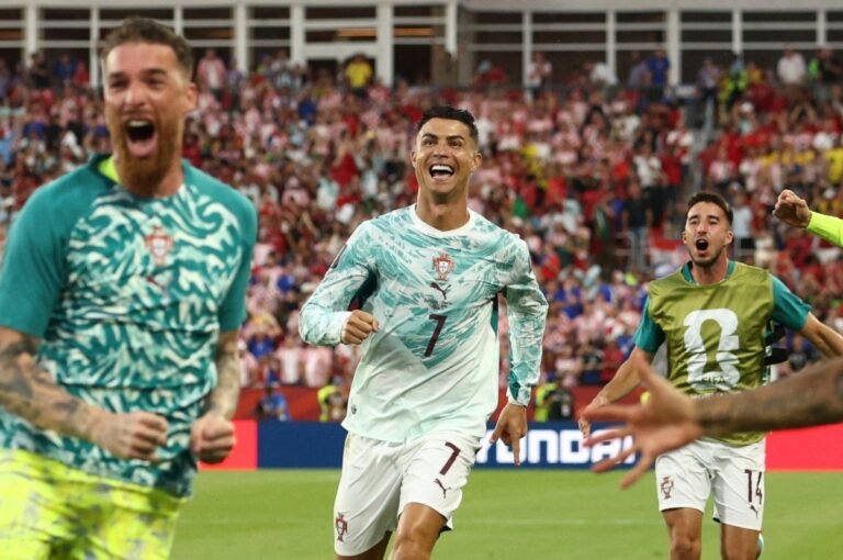 Espanha x Portugal e Estados Unidos x Bélgica fecham oitavas nesta segunda