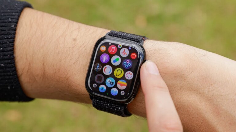 Apple Watch promete desempenho superior; redesign adiado