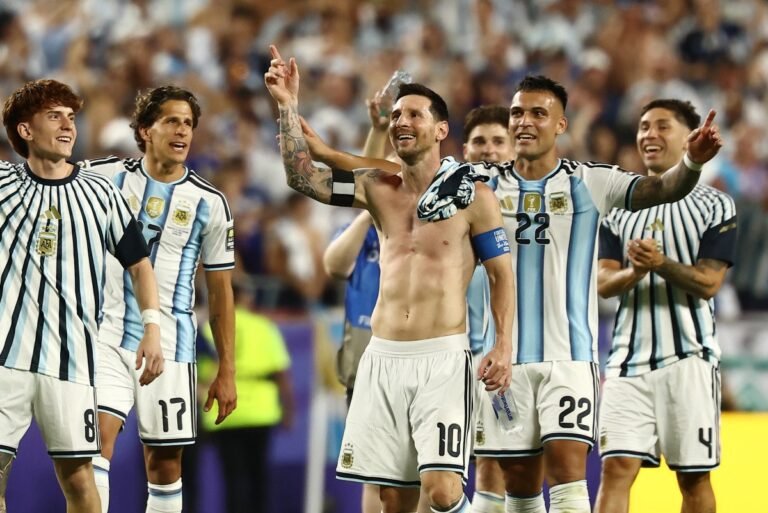 Argentina vence Suíça na prorrogação e vai enfrentar Inglaterra na semifinal da Copa