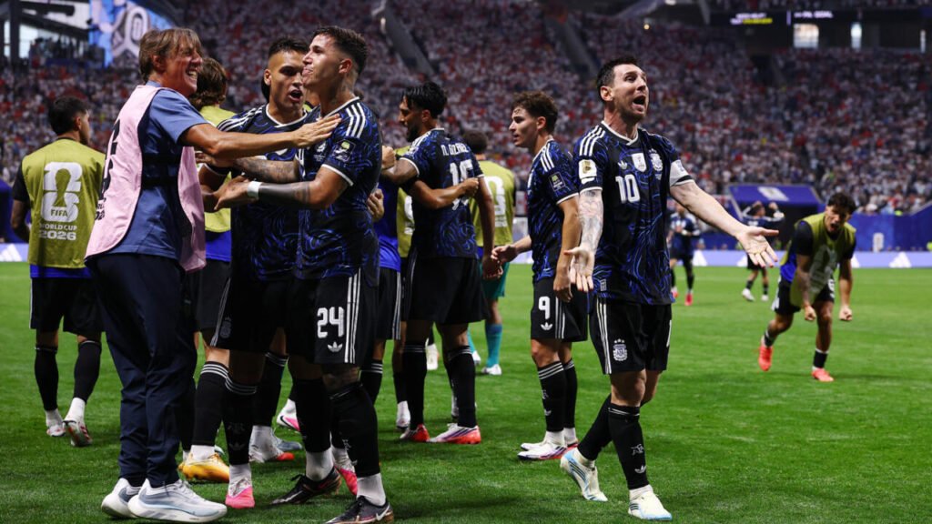 Argentina vence Inglaterra e avança para a final da Copa 2026