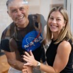 Astronauta improvável realiza viagem histórica ao espaço