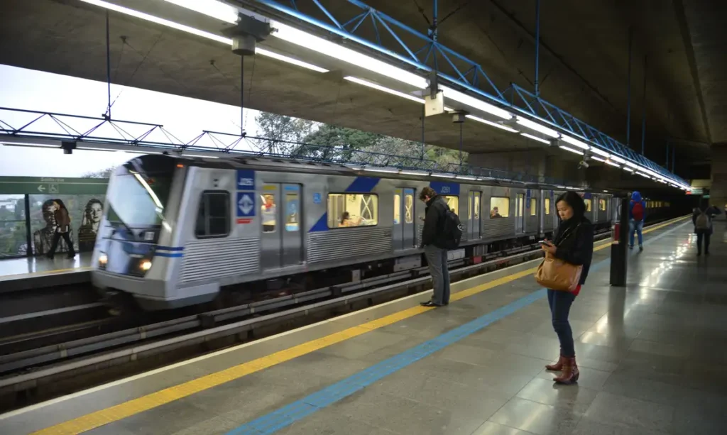 Aumento da Reprovação à Privatização de Metrô e Trem, Revela Datafolha