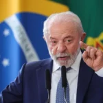 Brasil usa Lei de Reciprocidade contra tarifas de Trump e critica relação com os EUA