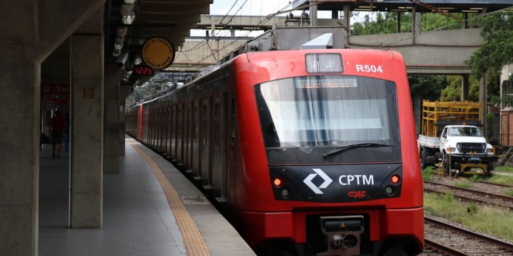 Linhas de trem que retornaram para CPTM funcionam normalmente em SP