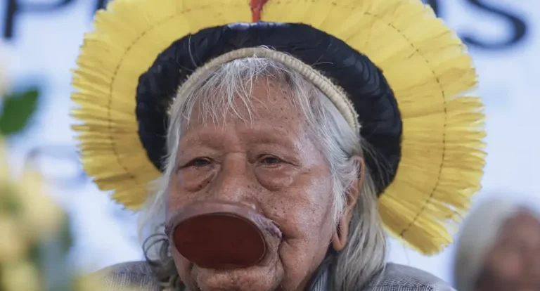 Cacique Raoni tem alta hospitalar