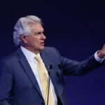Caiado critica Lulinha e Flávio Bolsonaro: ‘Rei protege príncipe’