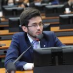 Câmara aprova medida que extingue prescrição para foragidos