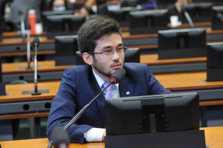 Câmara aprova fim da prescrição para condenados foragidos