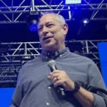 Ceará aprova PL que fortalece Ciro Gomes e afasta aliada de Michelle