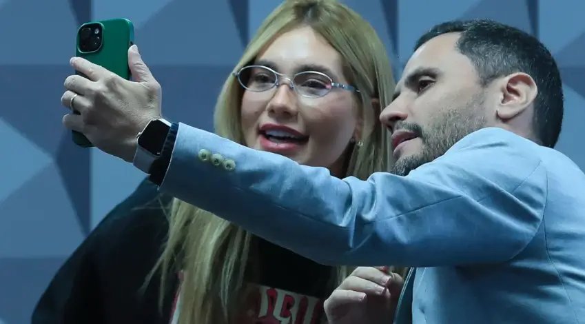 Cleitinho admite erro ao solicitar foto com Virgínia na CPI