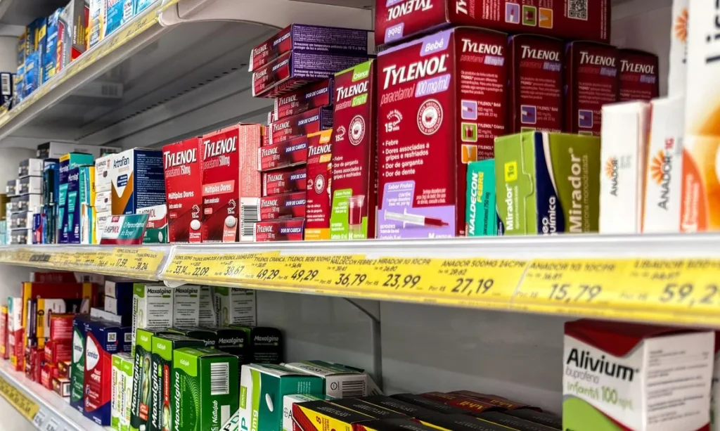 Conselho solicita investigação sobre venda de medicamentos em máquinas