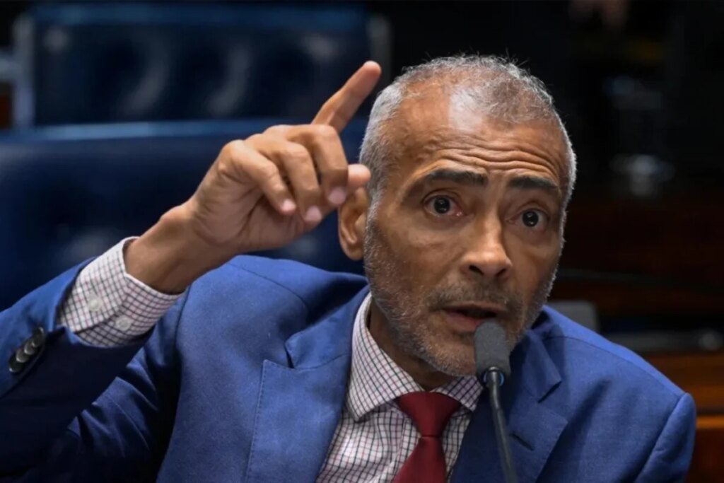 Ex-esposa cita dívidas de Romário e pede transferência de apartamento