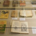 Exposição destaca linguagens visuais da Livraria José Olympio