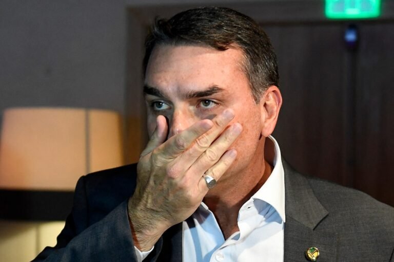 Campanha de Flávio calcula prejuízos com proibição de visitas e vê impacto em estratégias