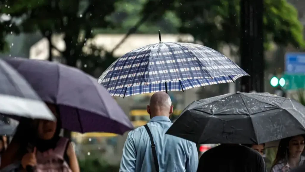 Frente fria traz risco de temporais em São Paulo e Sudeste