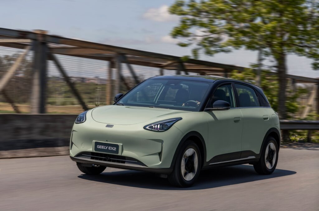 Geely EX2: Desempenho e Economia, Mas Sete Pontos a Melhorar