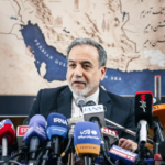 Irã critica EUA por “perigo” em uso de ativos para indenizações Irã critica EUA por “perigo” em uso de ativos para indenizações