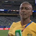 Justiça bloqueia cachê de Romário para pagamento de dívida