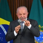 Lula exalta SUS e critica Trump em encontro com diretor da OMS