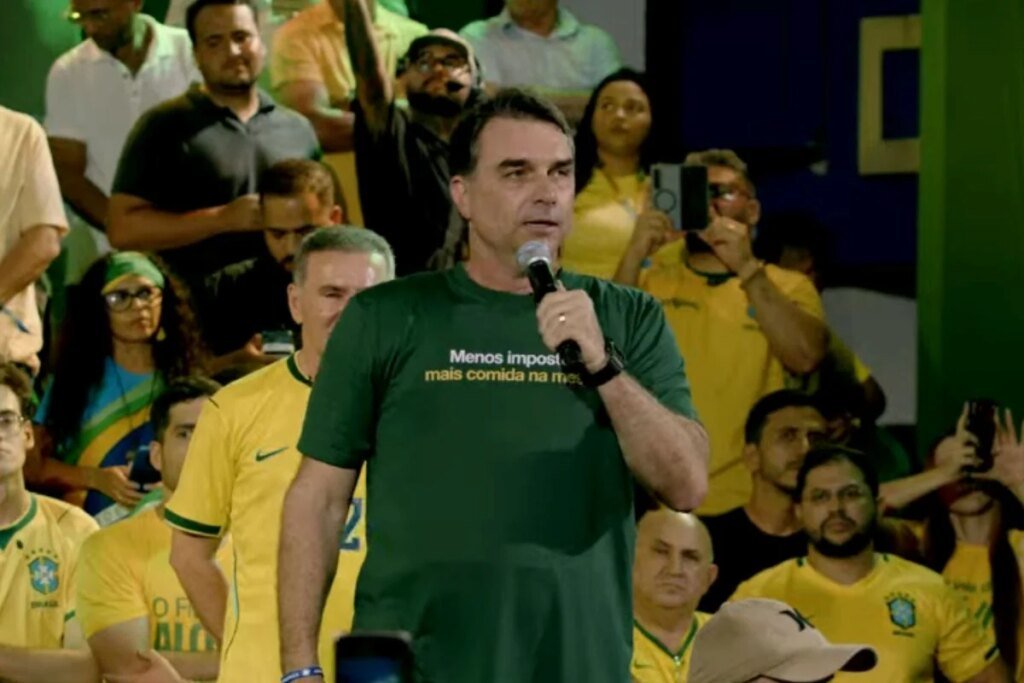 Saída de marqueteiros da campanha de Flávio partiu deles