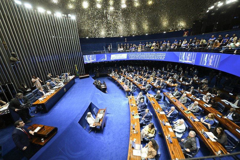 Mudança na escala 6x1 é aprovada por 69% dos brasileiros, revela Quaest