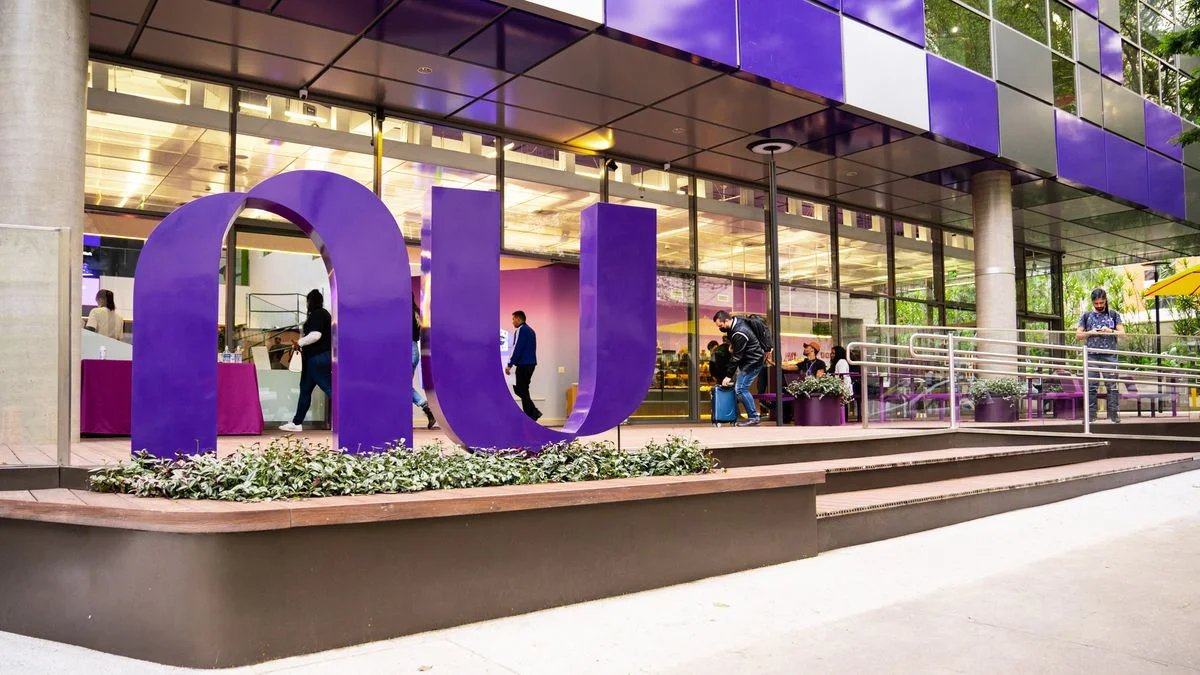 Nubank adquire instituição financeira e mantém identidade de marca