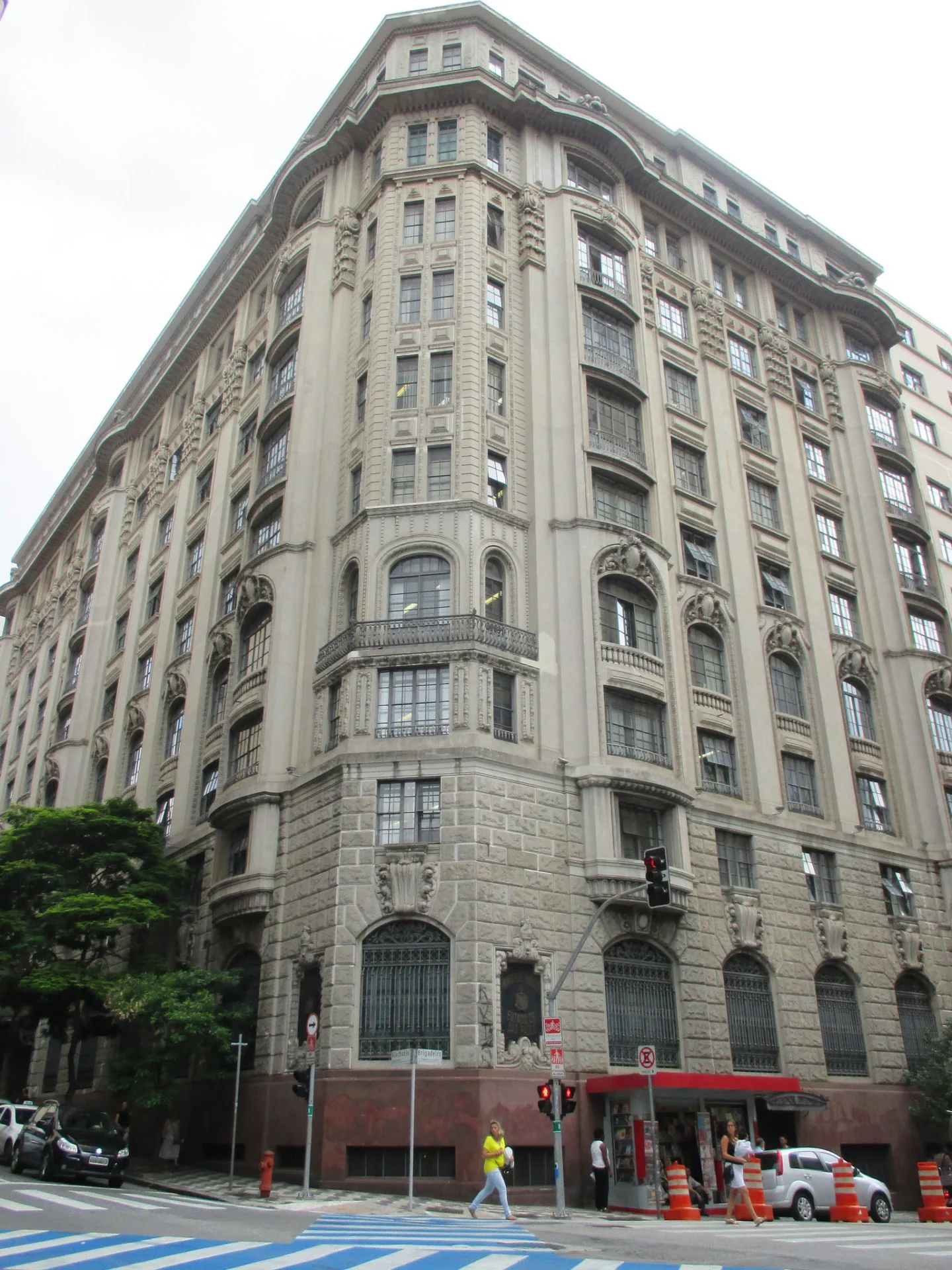 Operadores do PCC em SP: MP investiga esquema financeiro criminoso