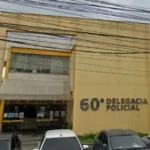 Pais detidos por enterrar bebê recém-nascido em quintal no RJ Pais detidos por enterrar bebê recém-nascido em quintal no RJ