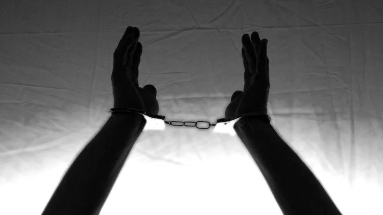 Foragido por violência doméstica é preso pela PM em Santa Maria