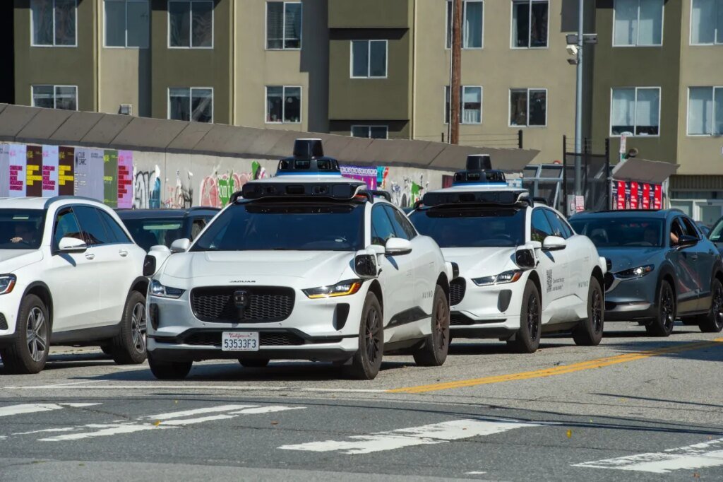 Prefeita de San Francisco propõe regras mais rígidas após fiasco da Waymo