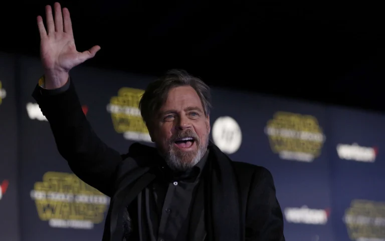 Sabre de luz de Luke Skywalker é leiloado por R$ 19 milhões