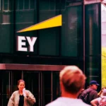 ShinyHunters ameaça divulgar dados confidenciais da Ernst & Young