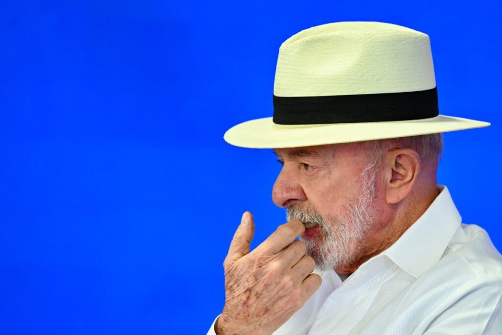 TRE-SP multa Lula por propaganda eleitoral antecipada