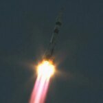 Tripulação dos EUA e Rússia inicia missão à estação espacial Tripulação dos EUA e Rússia inicia missão à estação espacial