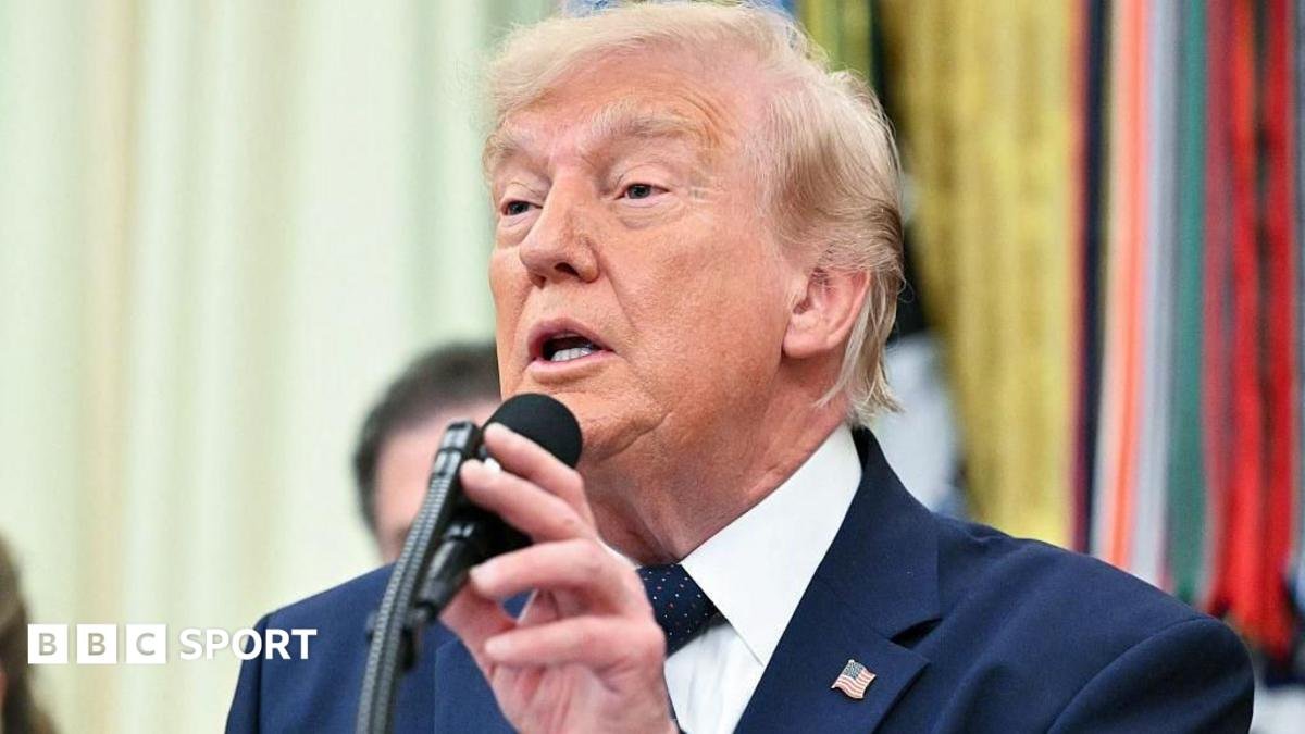Trump pede à FIFA revisão da suspensão de Balogun por cartão vermelho