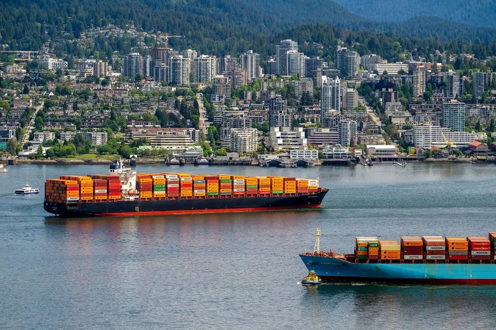 Trump propõe tarifa de 50% sobre produtos canadenses inusitada