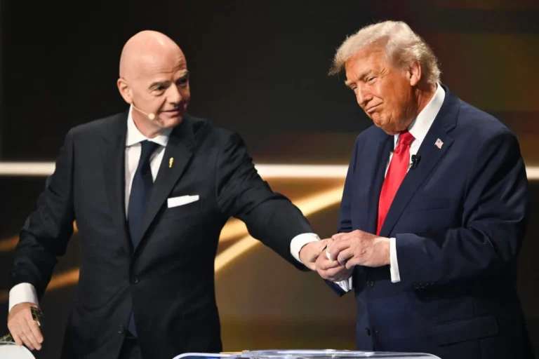 Infantino, presidente da Fifa, tem uma relação de proximidade com Trump