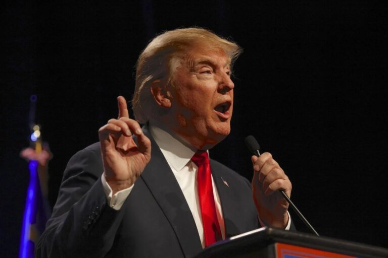 Trump sinaliza tarifas à UE por penalizações a Big Techs dos EUA