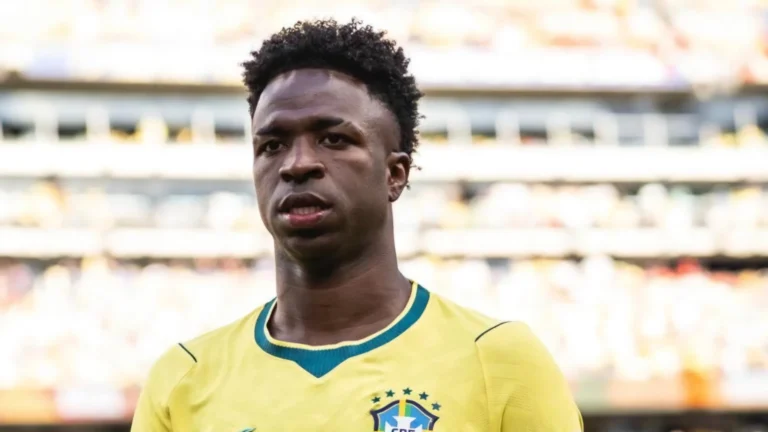 Vini Jr. em jogo da seleção brasileira